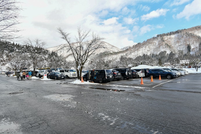 愛犬と一緒に世界遺産巡り 冬の 白川郷 へ潜入 岐阜県 愛犬との旅行ならイヌトミィ