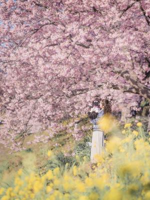 ねぇ、春の匂いするね