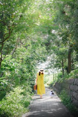 「何気ない散歩道が、幸せな景色へ。